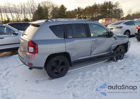 2015 Jeep Compass Sport из США, поврежденный, VIN 1C4NJDBB5FD317153